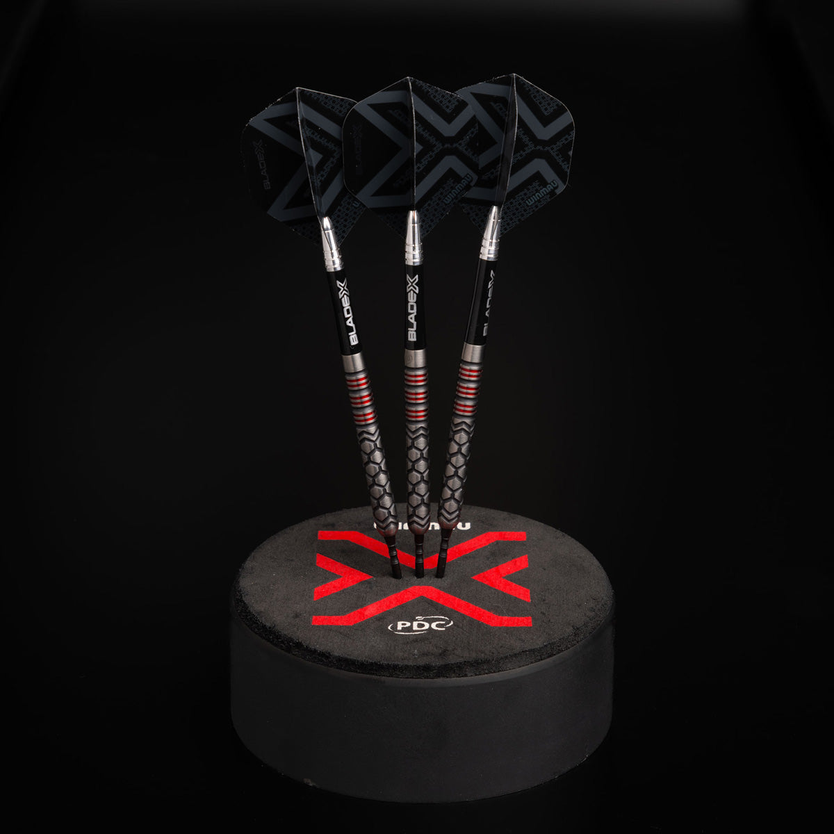 Winmau Blade X Prism Delta Metallic Black Dart Flights