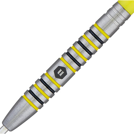 Flair 4 Steel Tip Darts close up image showing detailed grip patterns, machining, coating, and precision craftsmanship